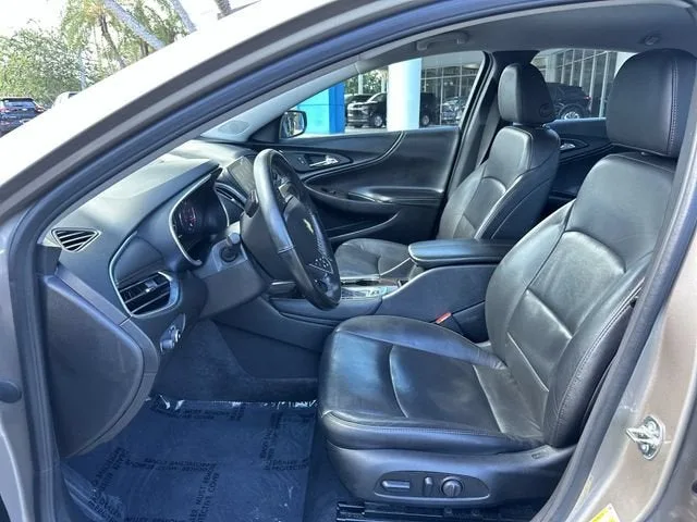 2024 Chevrolet Malibu 2LT photo 30