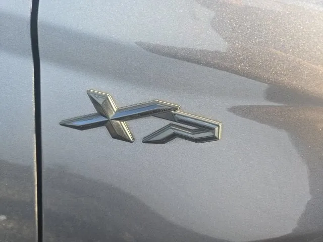 2023 Toyota Camry SE photo 7