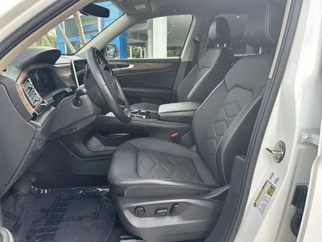 2024 Volkswagen Atlas 2.0T SE w/Technology photo 30