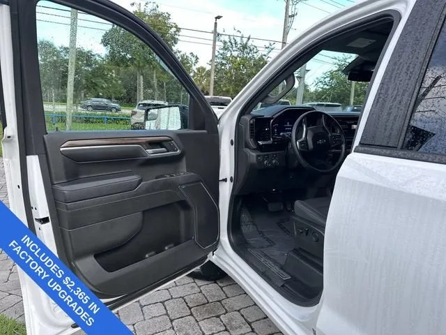 2023 Chevrolet Silverado 1500 RST photo 22