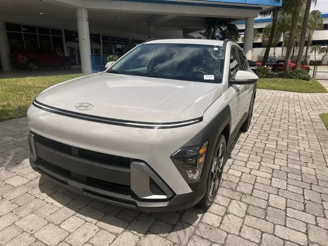 2025 Hyundai Kona SEL photo 20