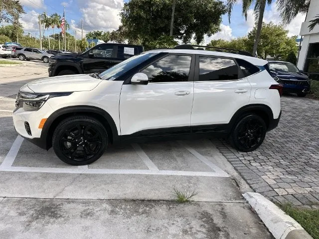 2024 Kia Seltos X-Line photo 31