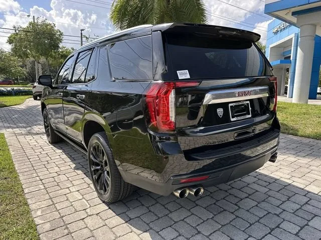2021 GMC Yukon Denali photo 33
