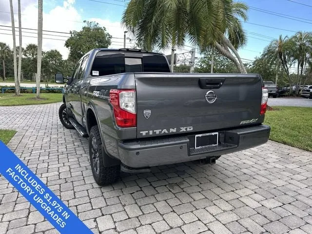 2019 Nissan Titan XD PRO-4X photo 12