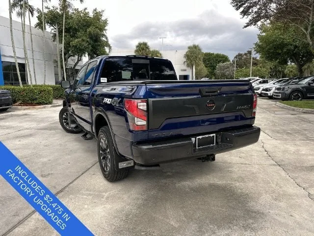 2021 Nissan Titan PRO-4X photo 11