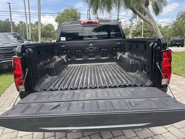 2024 Chevrolet Colorado LT photo 28