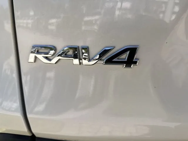 2021 Toyota RAV4 Limited photo 39