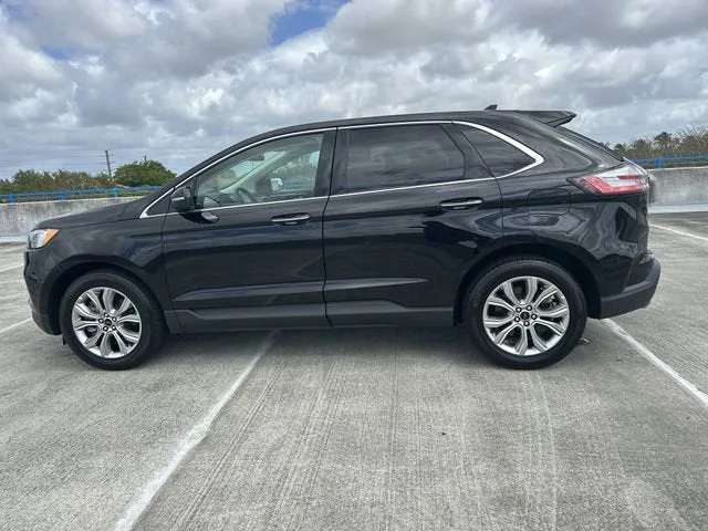2024 Ford Edge Titanium photo 27