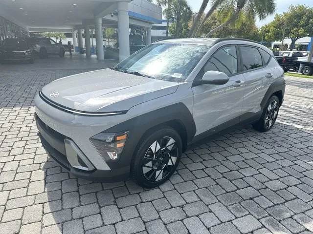 2025 Hyundai Kona SEL photo 21