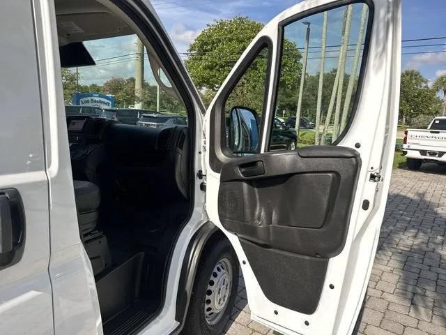 2024 RAM ProMaster Cargo Van Tradesman photo 23