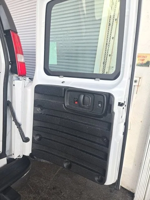 2025 Chevrolet Express Cargo WT photo 18