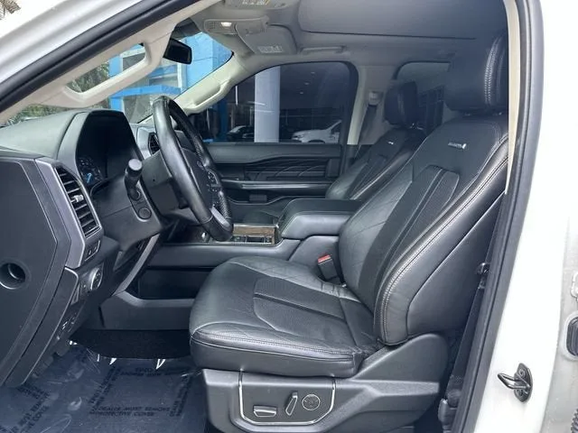 2020 Ford Expedition Platinum photo 30