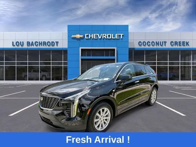 2023 Cadillac XT4 Luxury photo 4