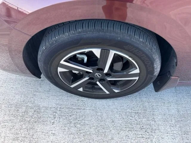 2025 Nissan Sentra SV photo 21