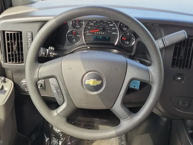 2019 Chevrolet Express Passenger 3500 LT photo 16