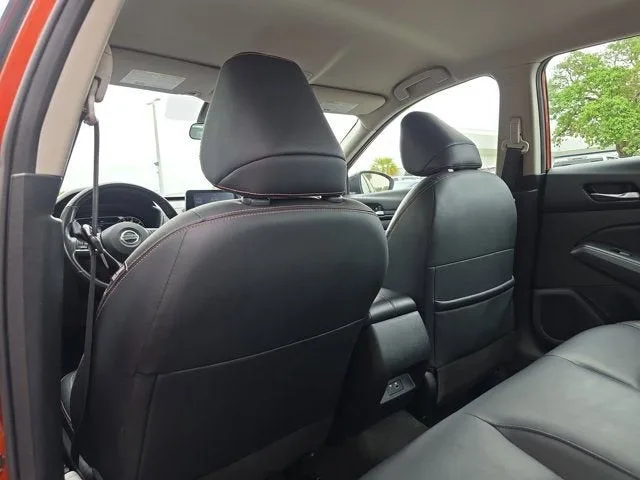 2022 Nissan Altima 2.5 SR photo 17