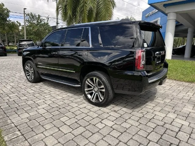 2019 GMC Yukon Denali photo 33