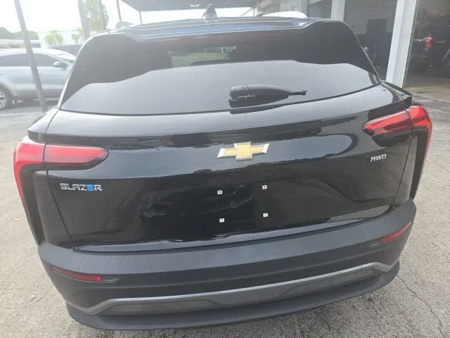 2024 Chevrolet Blazer EV LT photo 3