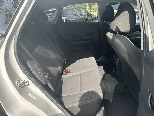 2025 Hyundai Kona SEL photo 27