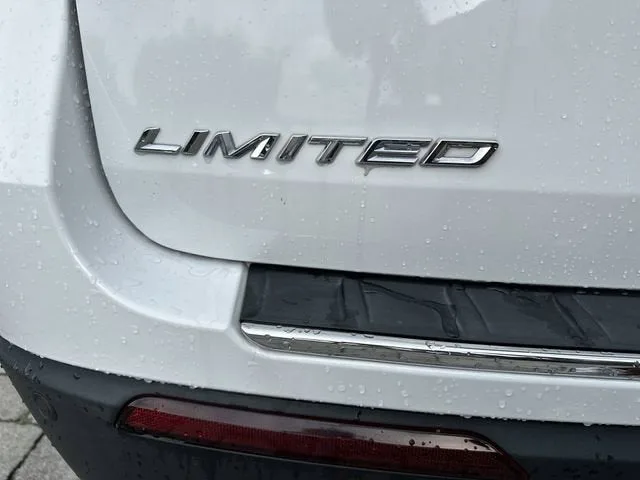 2023 Ford Explorer Limited photo 36