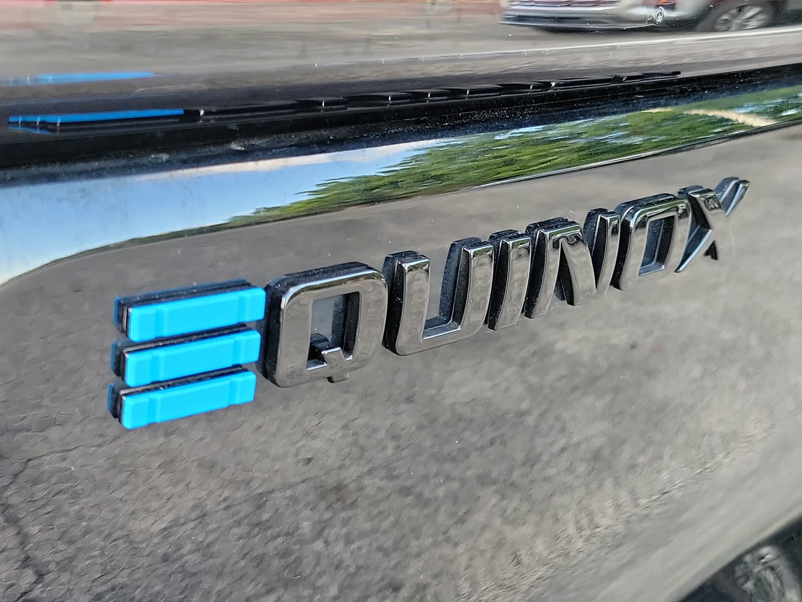 2024 Chevrolet Equinox EV RS photo 11