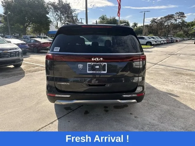 2024 Kia Carnival SX Prestige photo 36