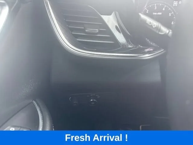 2023 Buick Envision Essence photo 9