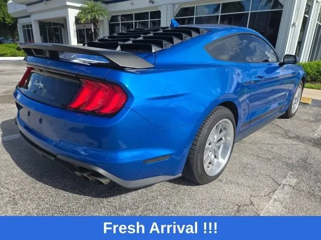 2021 Ford Mustang GT photo 2