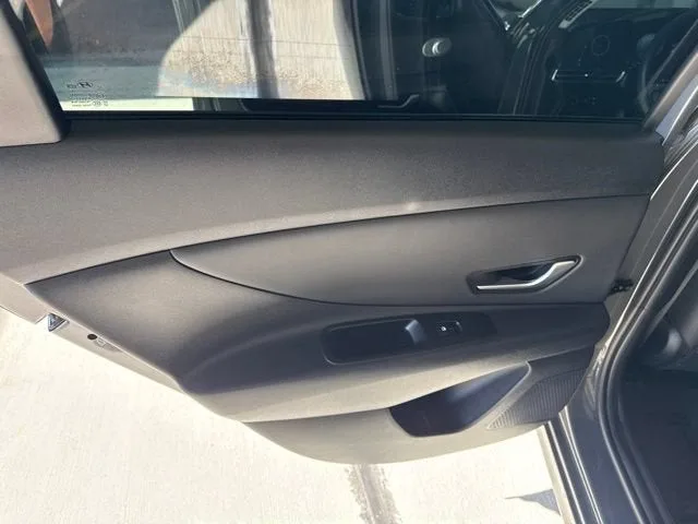 2023 Hyundai Elantra Hybrid Limited photo 14