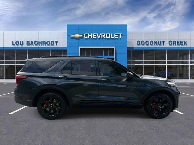 2023 Ford Explorer ST photo 9