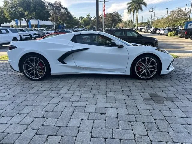 2024 Chevrolet Corvette Stingray 1LT photo 14