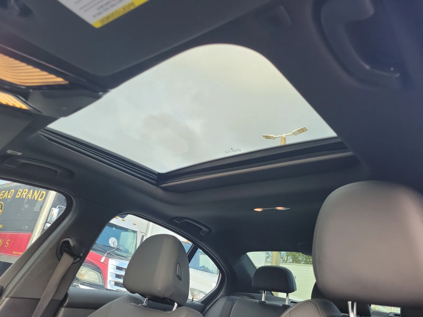 2020 BMW 3 Series 330i photo 23