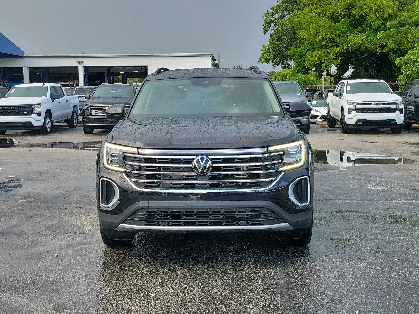 2024 Volkswagen Atlas 2.0T SE photo 8