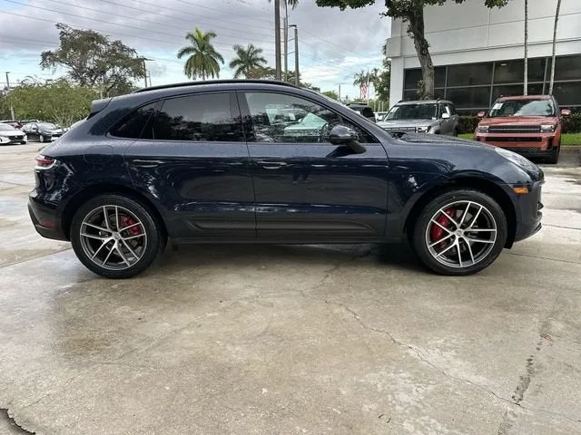 2023 Porsche Macan S photo 14