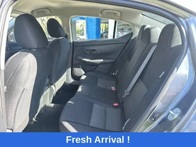 2025 Nissan Sentra SV photo 27