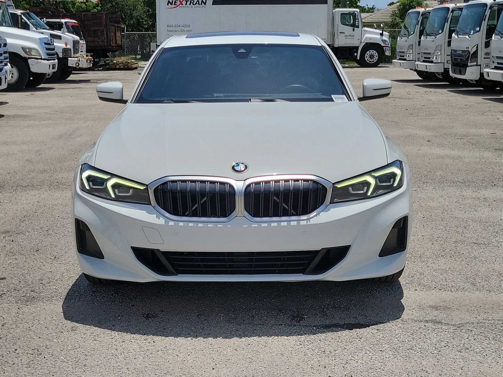 2023 BMW 3 Series 330i photo 8