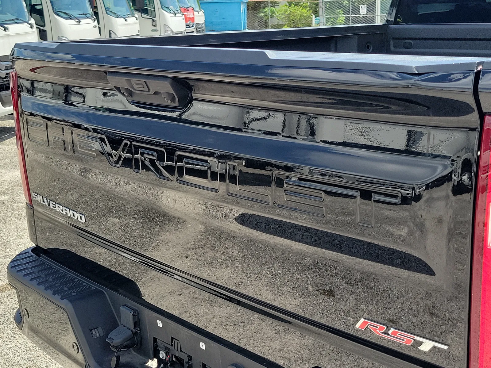 2025 Chevrolet Silverado 1500 RST photo 10