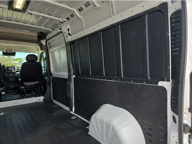 2025 RAM ProMaster Cargo Van Tradesman photo 11