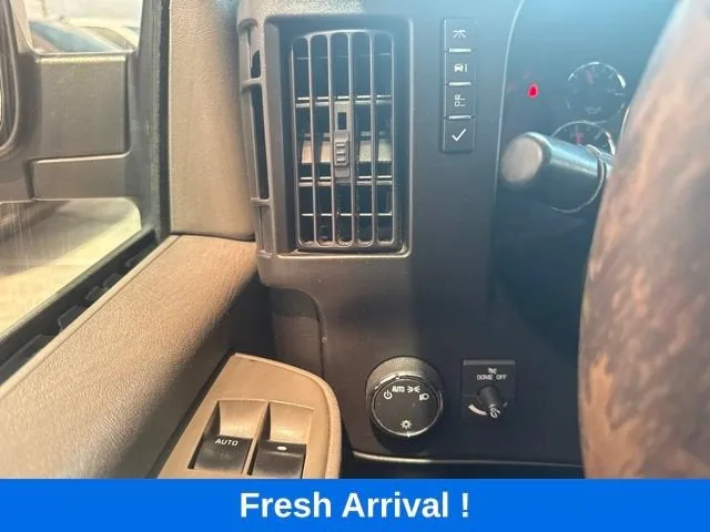 2019 GMC Savana Cargo 2500 VAN 2500 RWD 135" photo 6