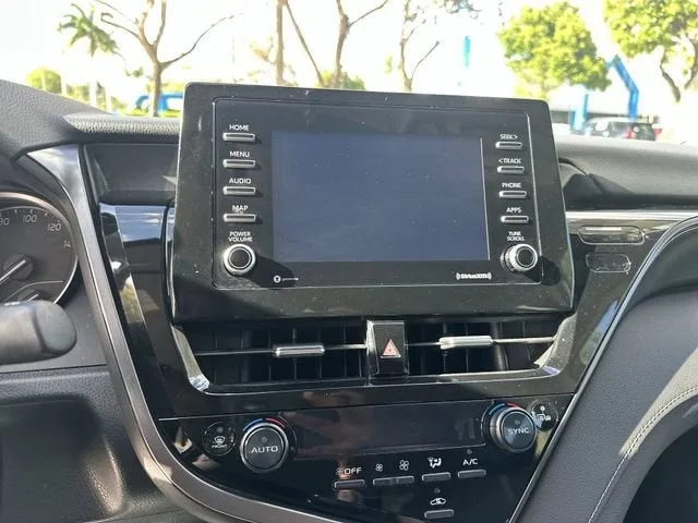 2024 Toyota Camry SE photo 25