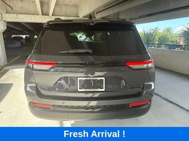 2023 Jeep Grand Cherokee Limited photo 20