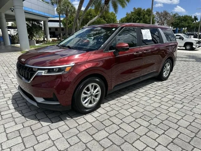 2024 Kia Carnival LX photo 34