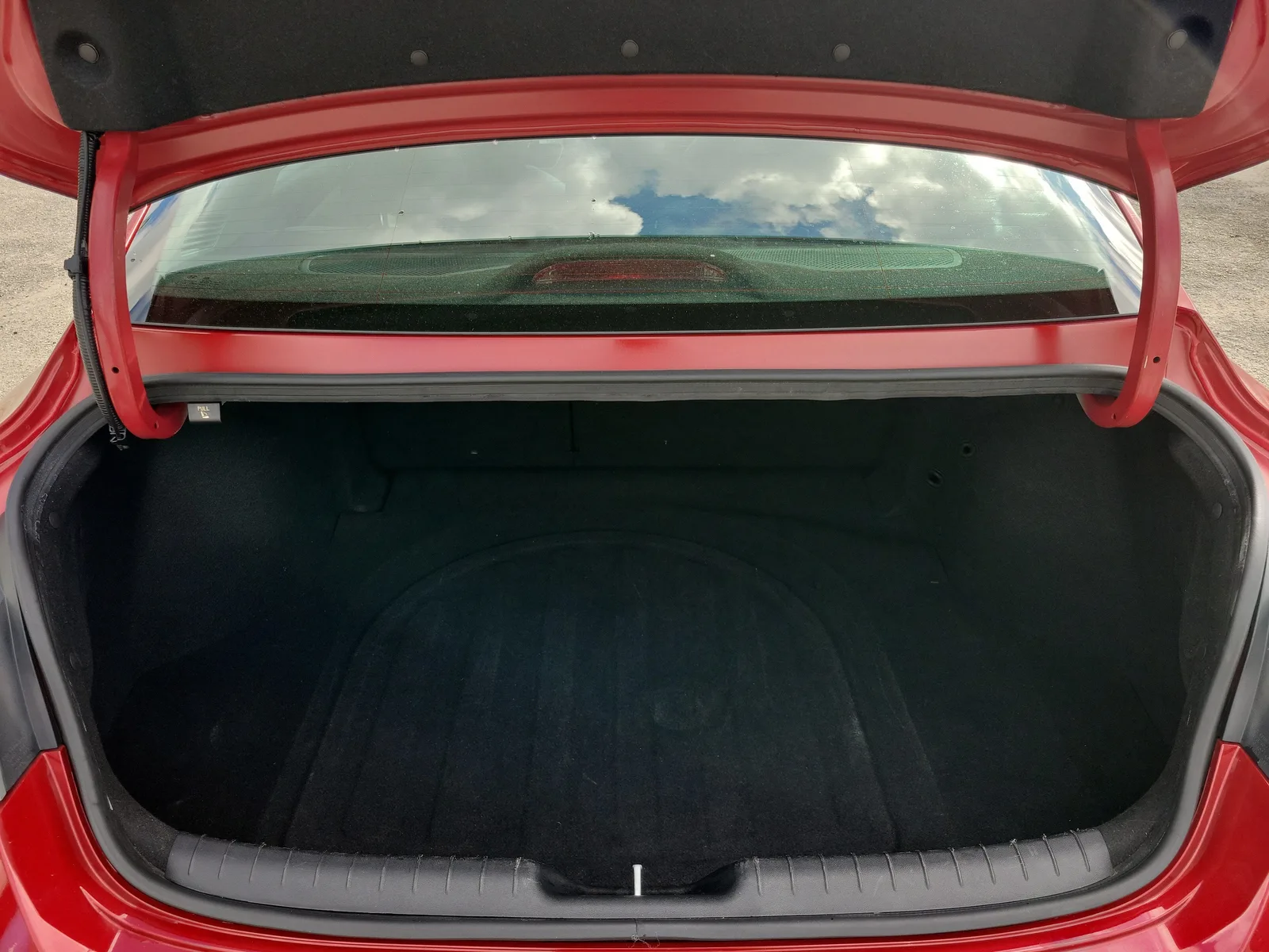 2025 Hyundai Elantra Limited photo 12