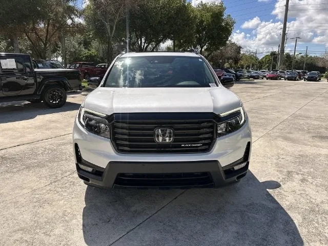 2024 Honda Passport Black Edition photo 18