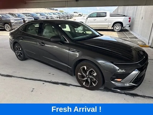 2025 Hyundai Sonata SEL photo 14