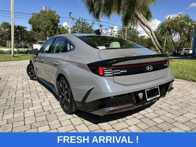2024 Hyundai Sonata SEL photo 12