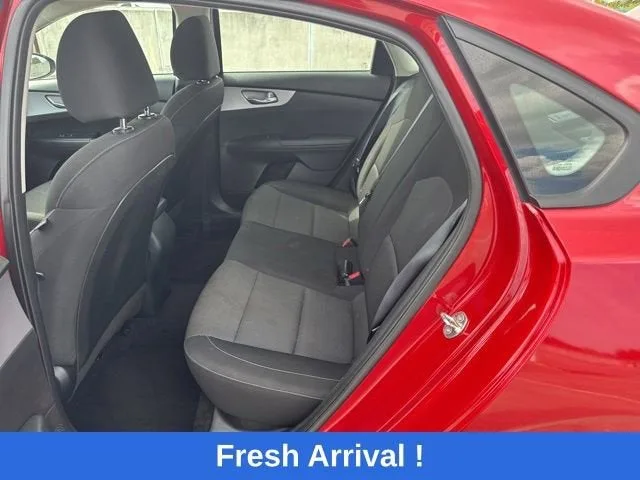 2024 Kia Forte LXS photo 3