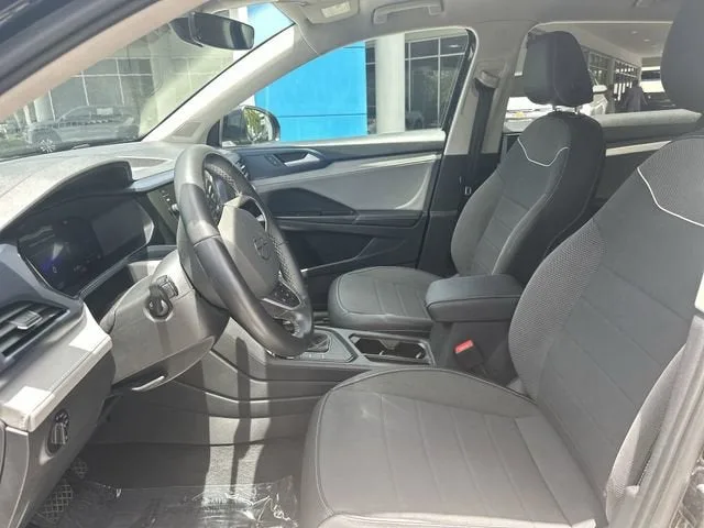 2024 Volkswagen Taos SE photo 23