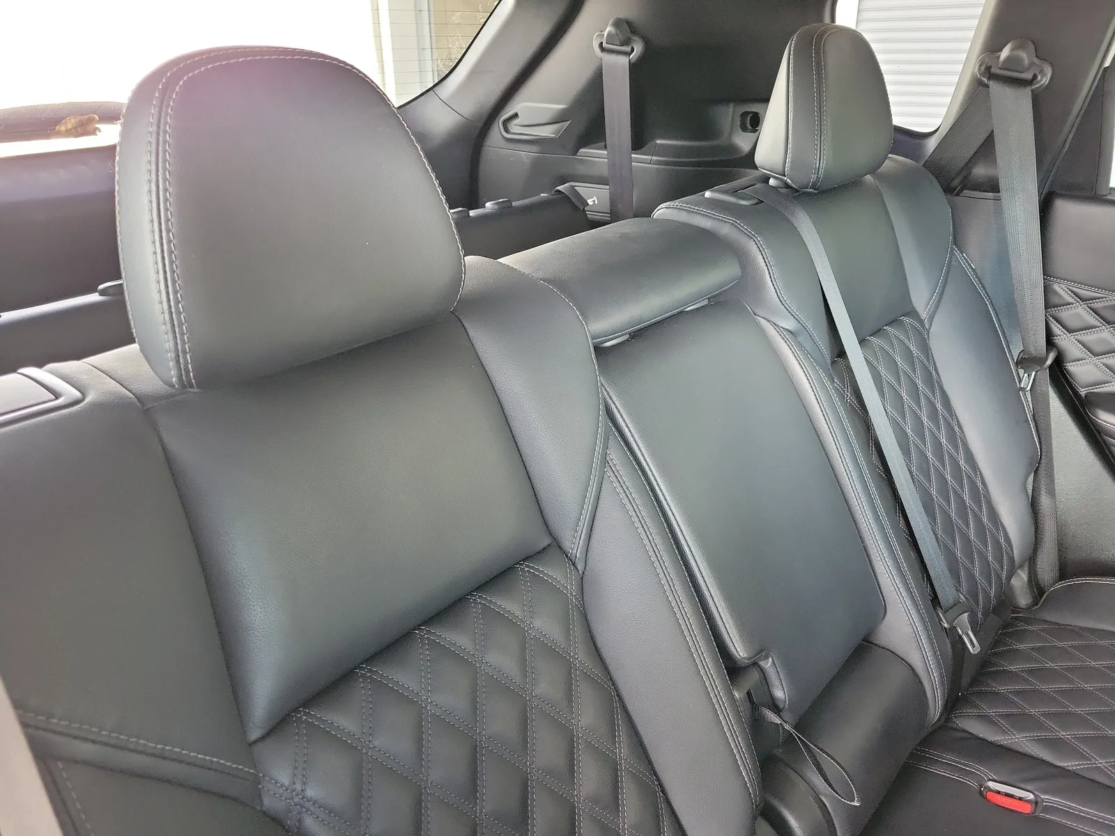 2022 Mitsubishi Outlander SEL photo 6