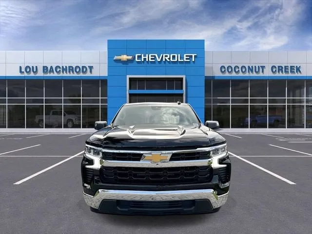 2023 Chevrolet Silverado 1500 LT photo 3